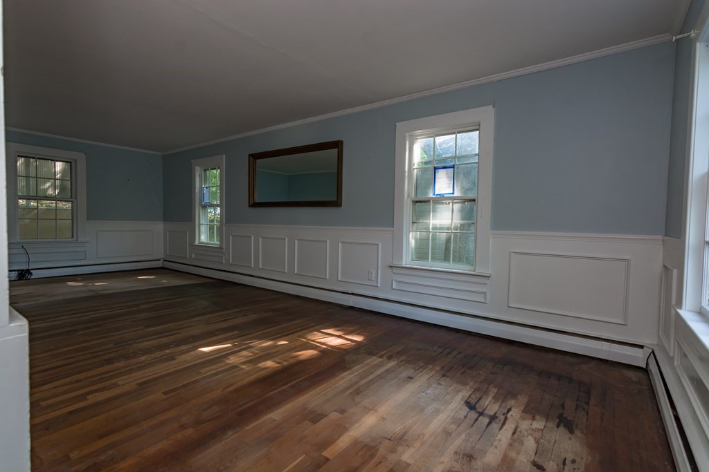 25 Topsfield Road Ipswich, MA 01938 - Photo 13 of 28 Gallery Image 13