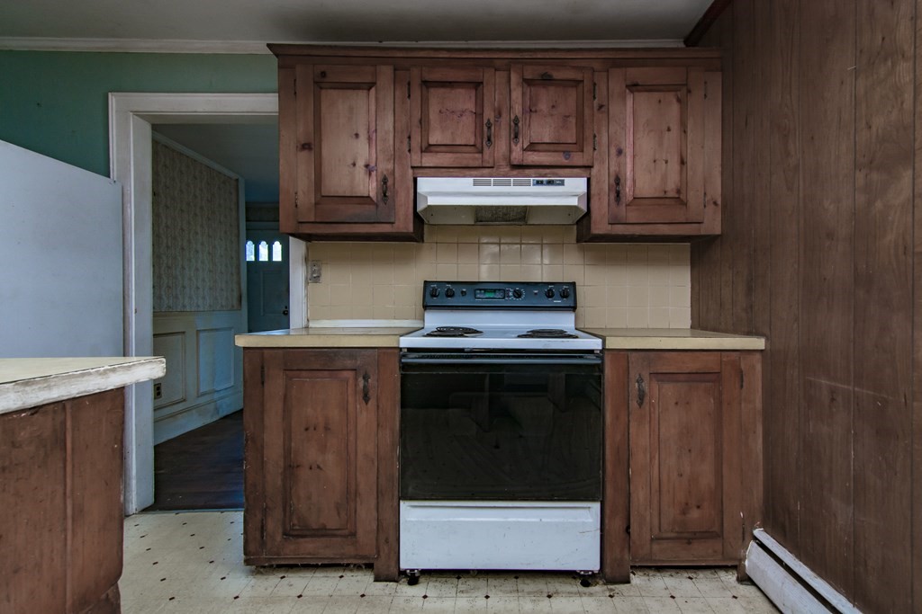 25 Topsfield Road Ipswich, MA 01938 - Photo 9 of 28 Gallery Image 9