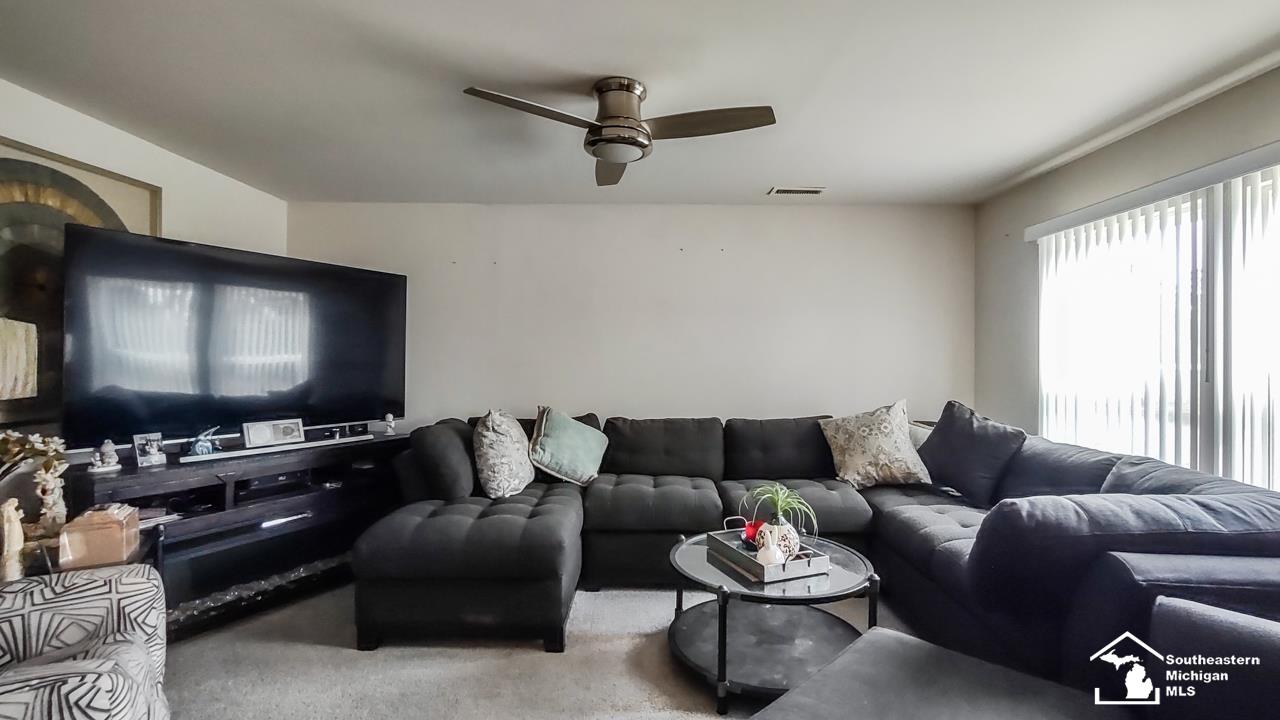 755 Rabbit Run Road Carleton, MI 48117 - Photo 8 of 40 50069783-7.JPG