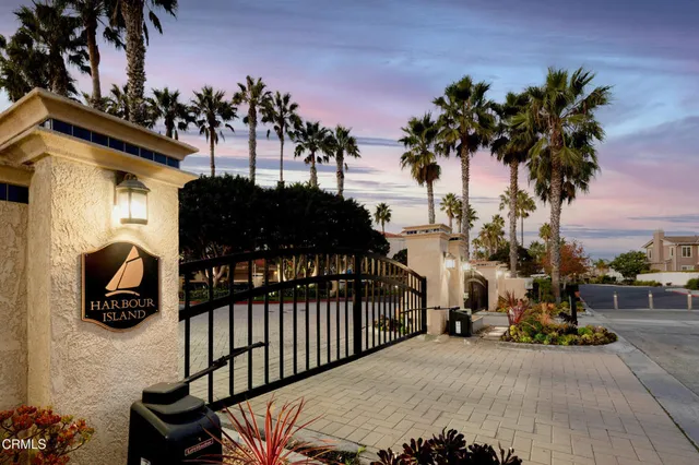 $1,150,000 | 4229 Harbour Island Lane, Oxnard, CA 93035