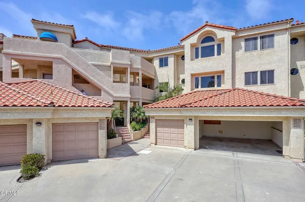 $999,999 | 4229 Harbour Island Lane, Oxnard, CA 93035