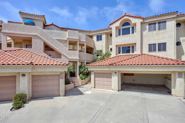 $1,150,000 | 4229 Harbour Island Lane, Oxnard, CA 93035