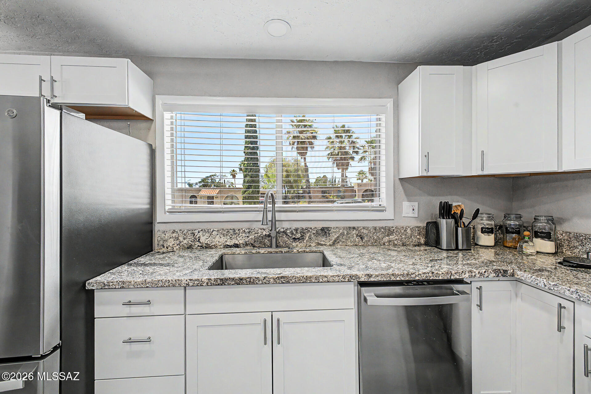 3249 South Serena Circle Tucson, AZ 85730 - Photo 13 of 27 13 - Serena