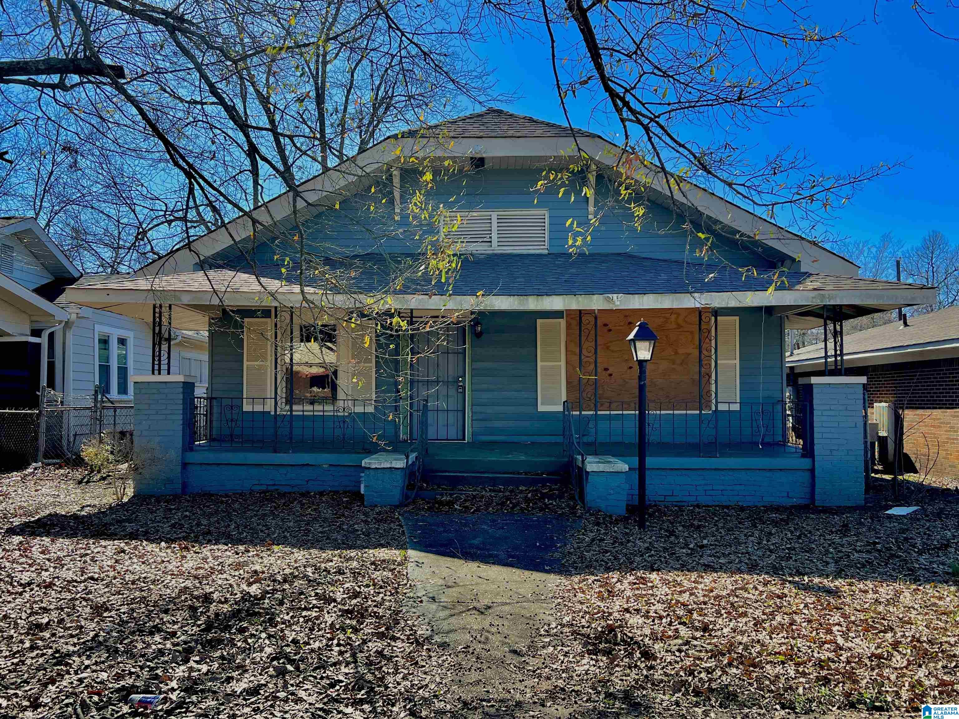 404 12th Street Southwest Birmingham, AL 35211 - Photo 1 of 9