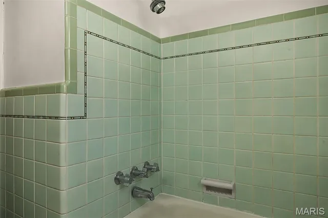 $249,999 | 6147 Adkins Avenue, St. Louis, MO 63116