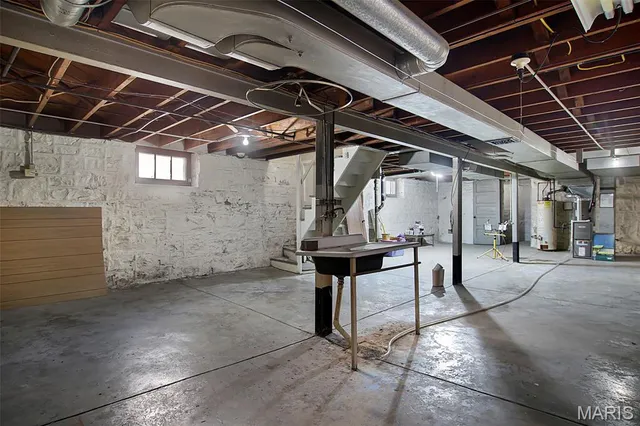 $249,999 | 6147 Adkins Avenue, St. Louis, MO 63116