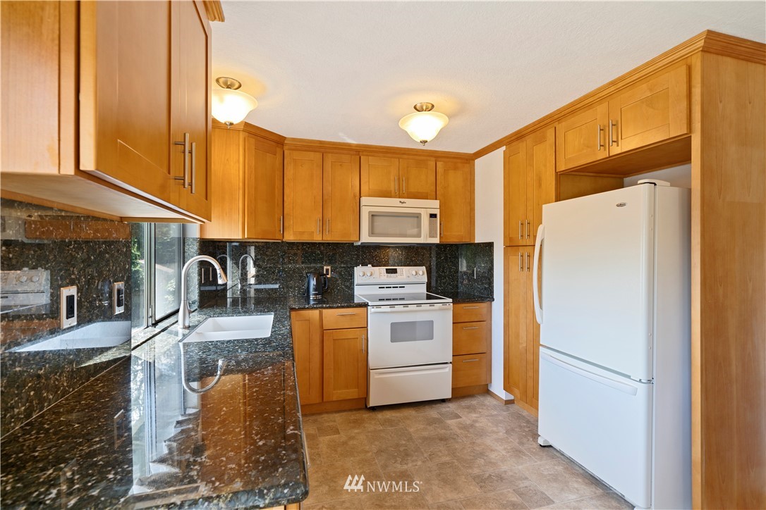 1426 226th Place Southwest Bothell, WA 98021 - Photo 3 of 14