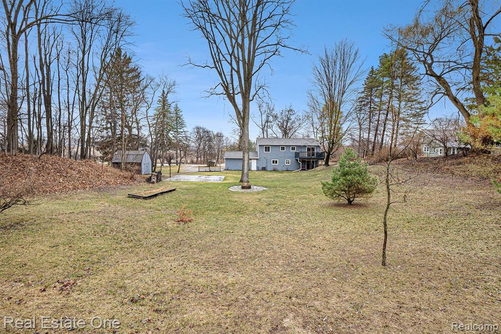 12280 Dunham Road Hartland, MI 48353 - Photo 26 of 29