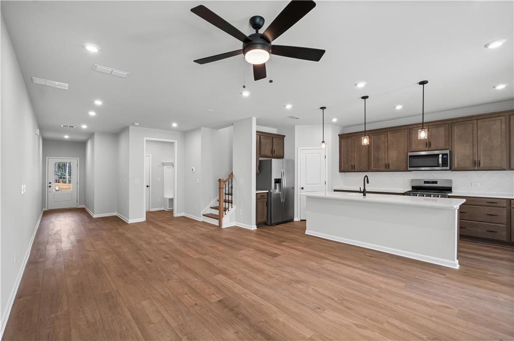 5669 Tillman Way Powder Springs, GA 30127 - Photo 3 of 14