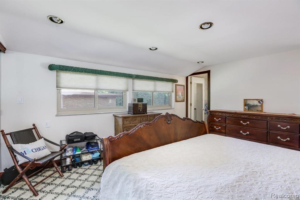 600 Middlesex Road Grosse Pointe Park, MI 48230 - Photo 27 of 44