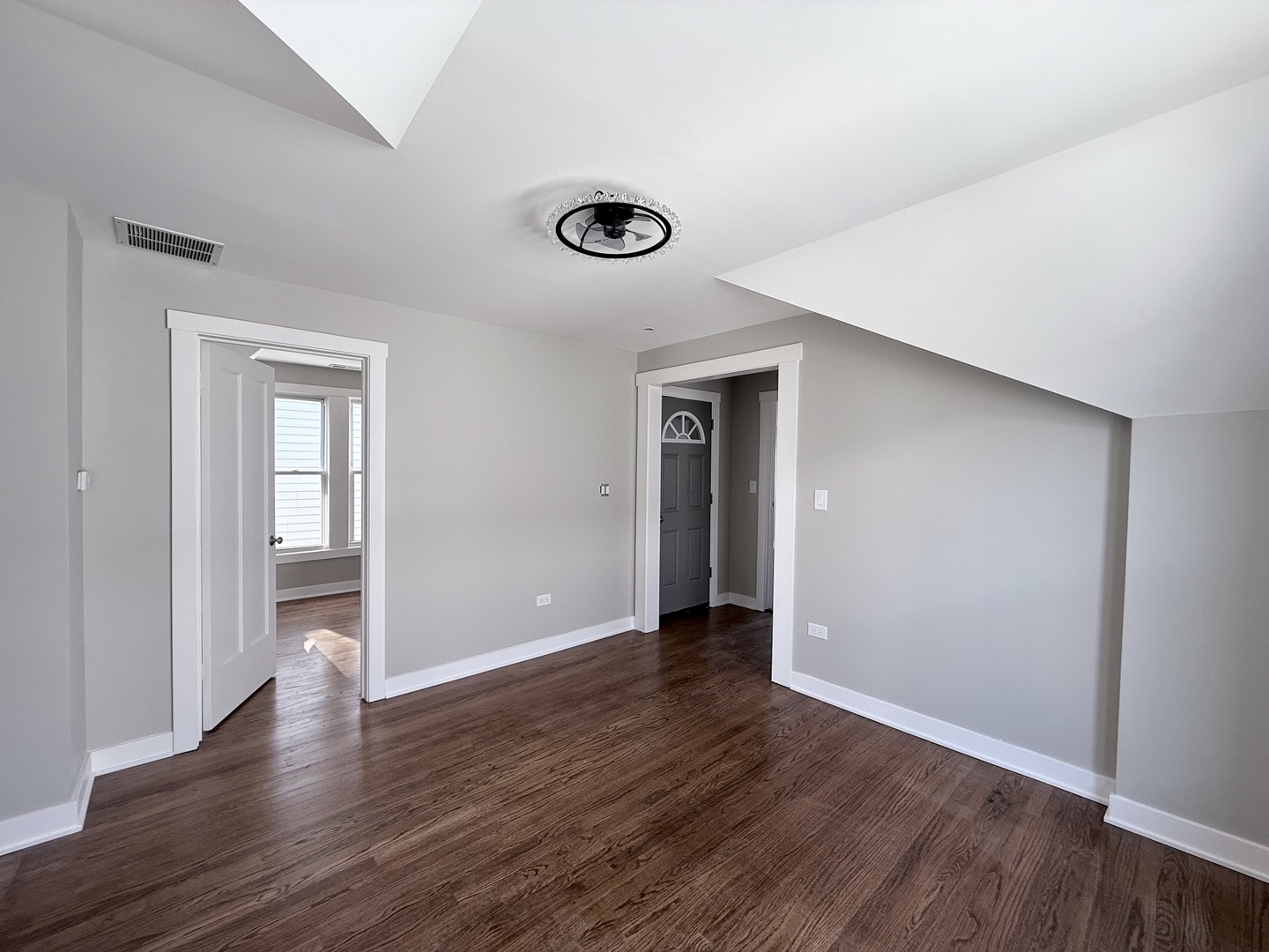 315 West 111th Street, Unit 2 Chicago, IL 60628 - Photo 5 of 19