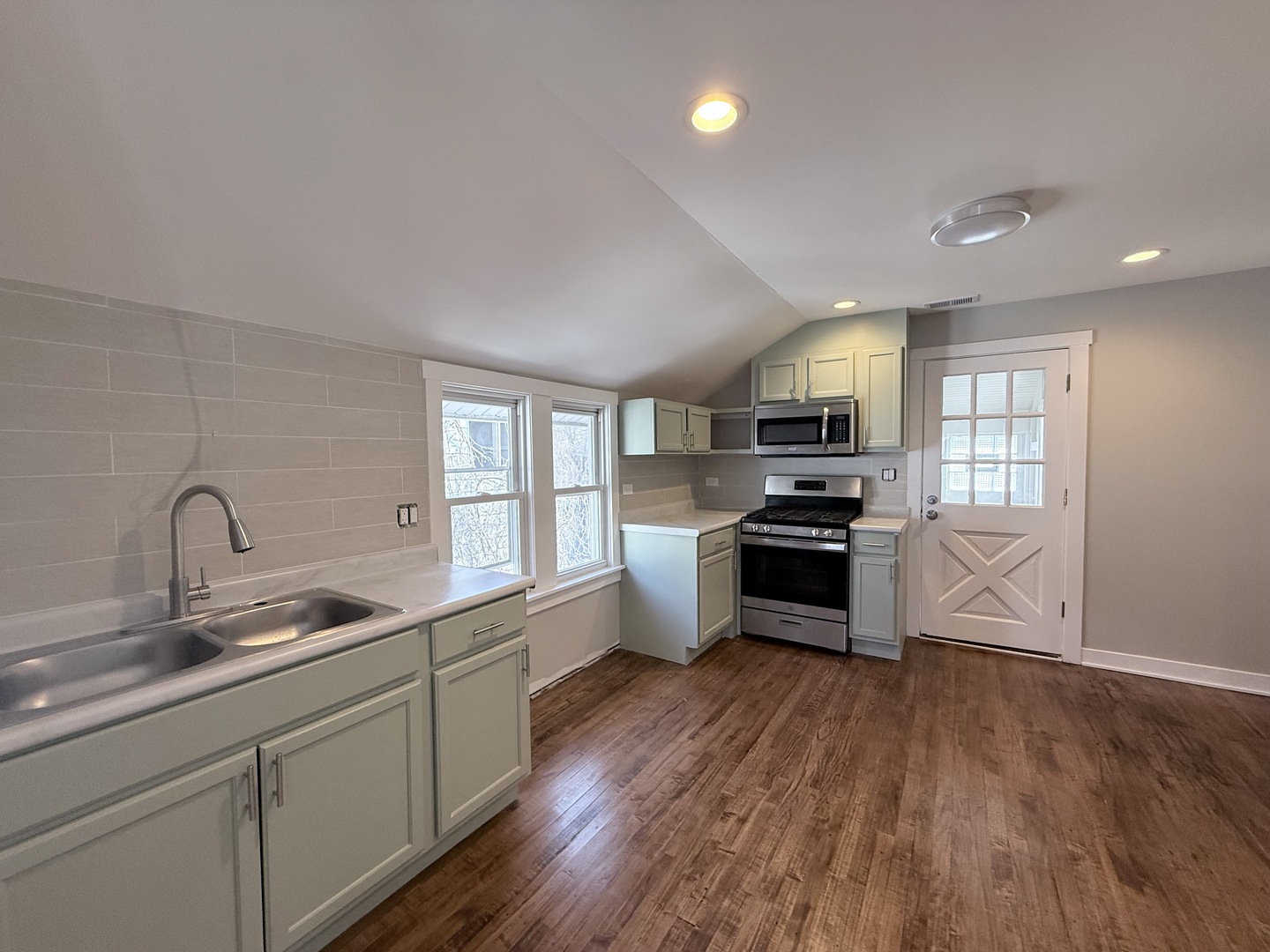 315 West 111th Street, Unit 2 Chicago, IL 60628 - Photo 10 of 19