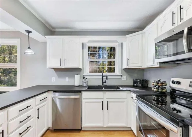 $719,500 | 160 Riverdale Drive, Athens, GA 30605