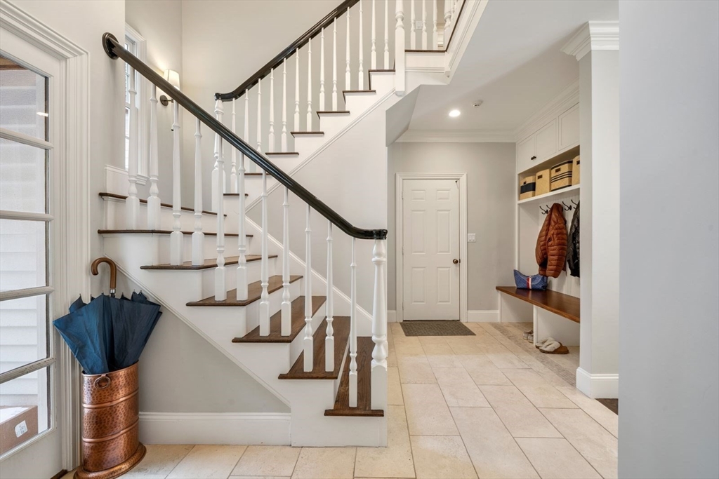 81 Montvale Road Weston, MA 02493 - Photo 17 of 42