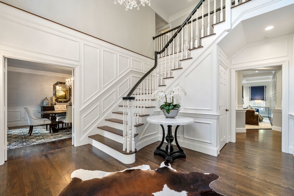 81 Montvale Road Weston, MA 02493 - Photo 2 of 42