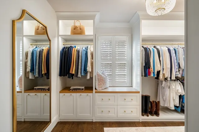 $4,300,000 | 81 Montvale Road, Weston, MA 02493