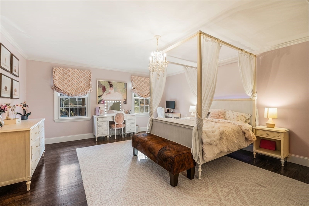 81 Montvale Road Weston, MA 02493 - Photo 26 of 42