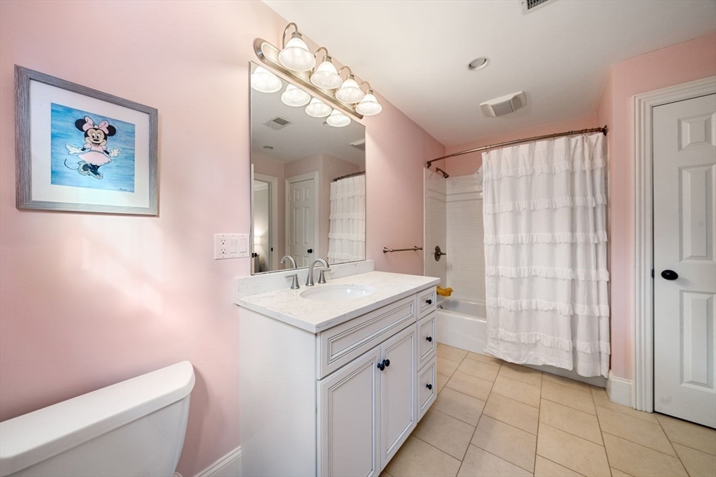 81 Montvale Road Weston, MA 02493 - Photo 29 of 42