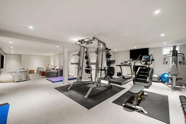 $4,300,000 | 81 Montvale Road, Weston, MA 02493