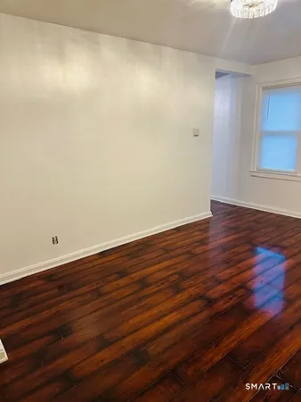 $1,800 | 57 Ridgeview Circle, New London, CT 06320