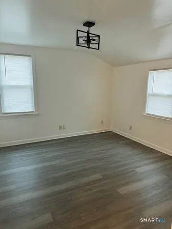 $1,800 | 57 Ridgeview Circle, New London, CT 06320