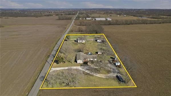 $589,950 | 13641 Hollingsworth Road, Kansas City, KS 66109