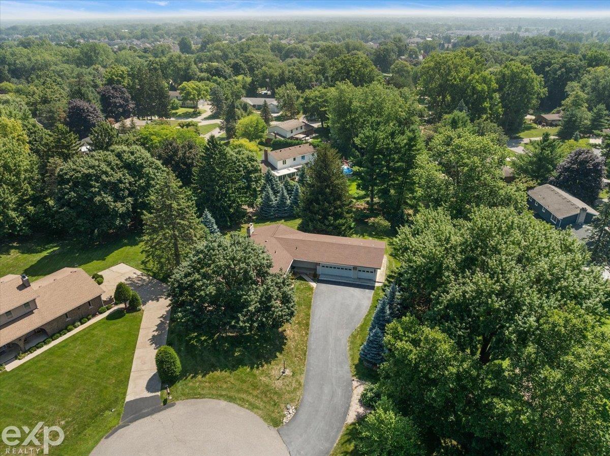 6577 High Rim Court Washington, MI 48094 - Photo 31 of 82 50182994-f437b86c-e289-4e64-8fca-52d5f26b1bd6.JPG