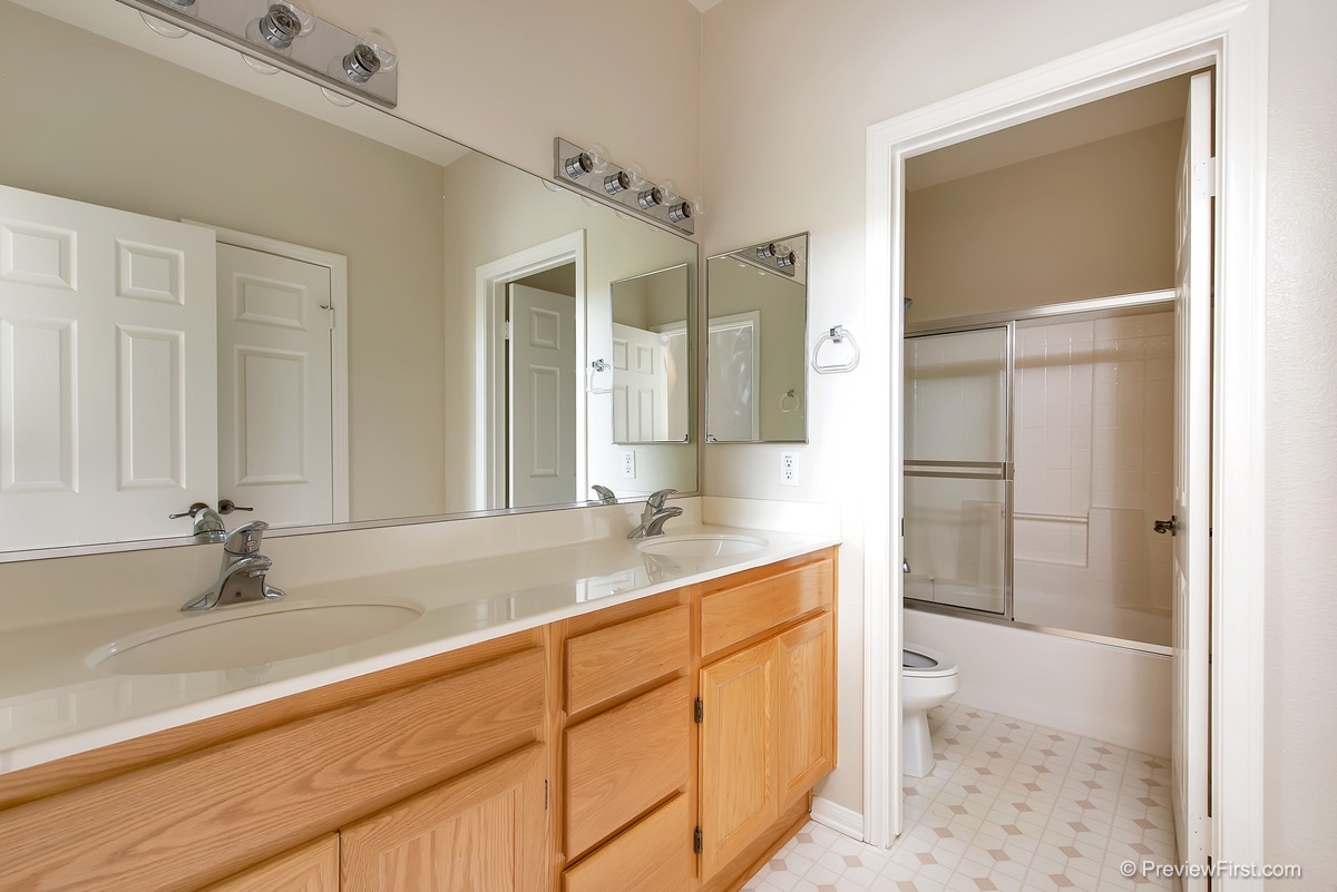 4018 Craven Road, Unit 19 Oceanside, CA 92057 - Photo 14 of 23