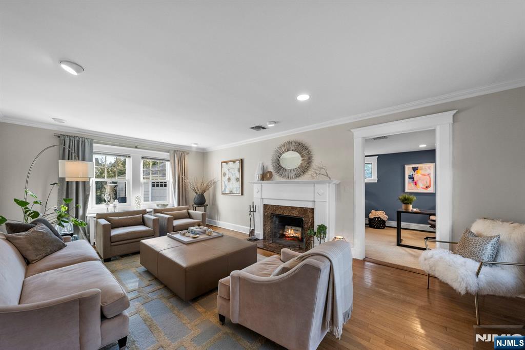 163 Hampton Place Ridgewood, NJ 07450 - Photo 14 of 44