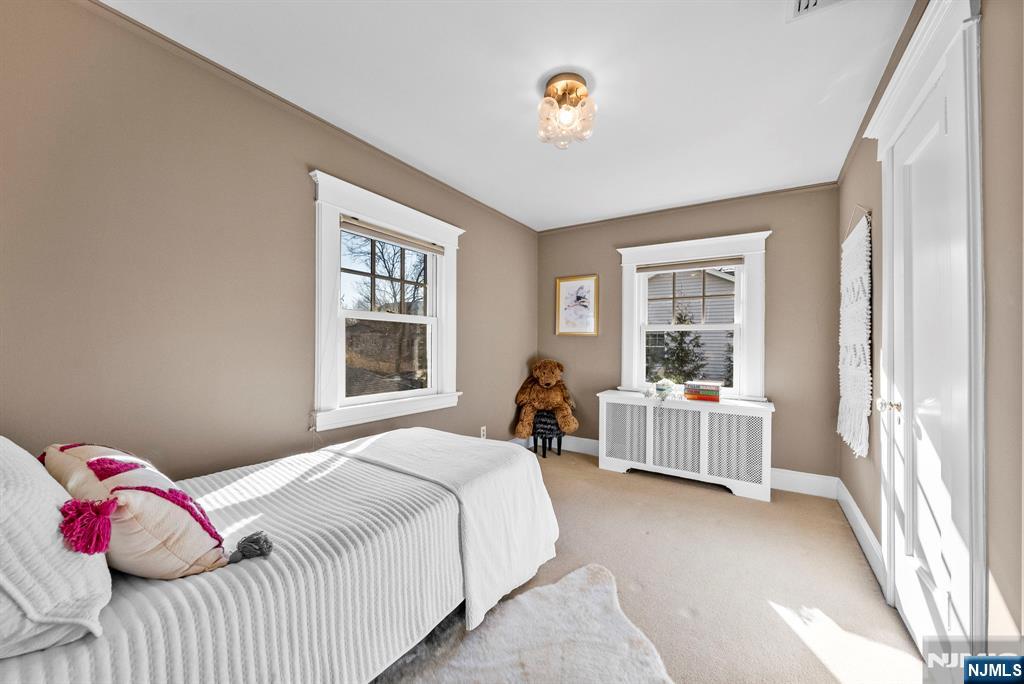 163 Hampton Place Ridgewood, NJ 07450 - Photo 24 of 44