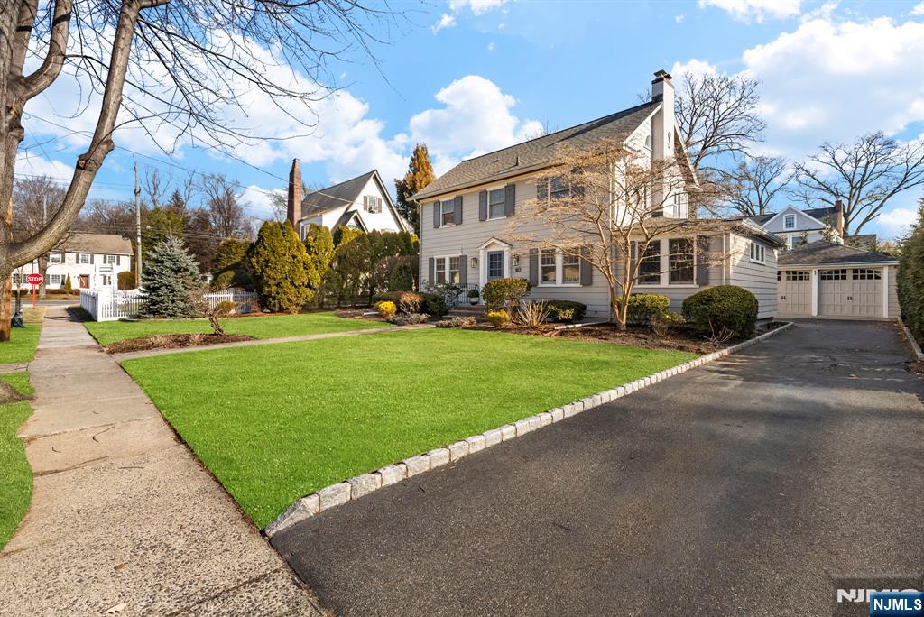 163 Hampton Place Ridgewood, NJ 07450 - Photo 39 of 44