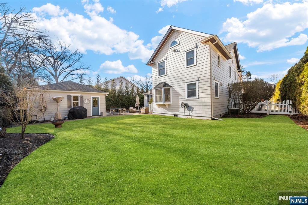 163 Hampton Place Ridgewood, NJ 07450 - Photo 42 of 44