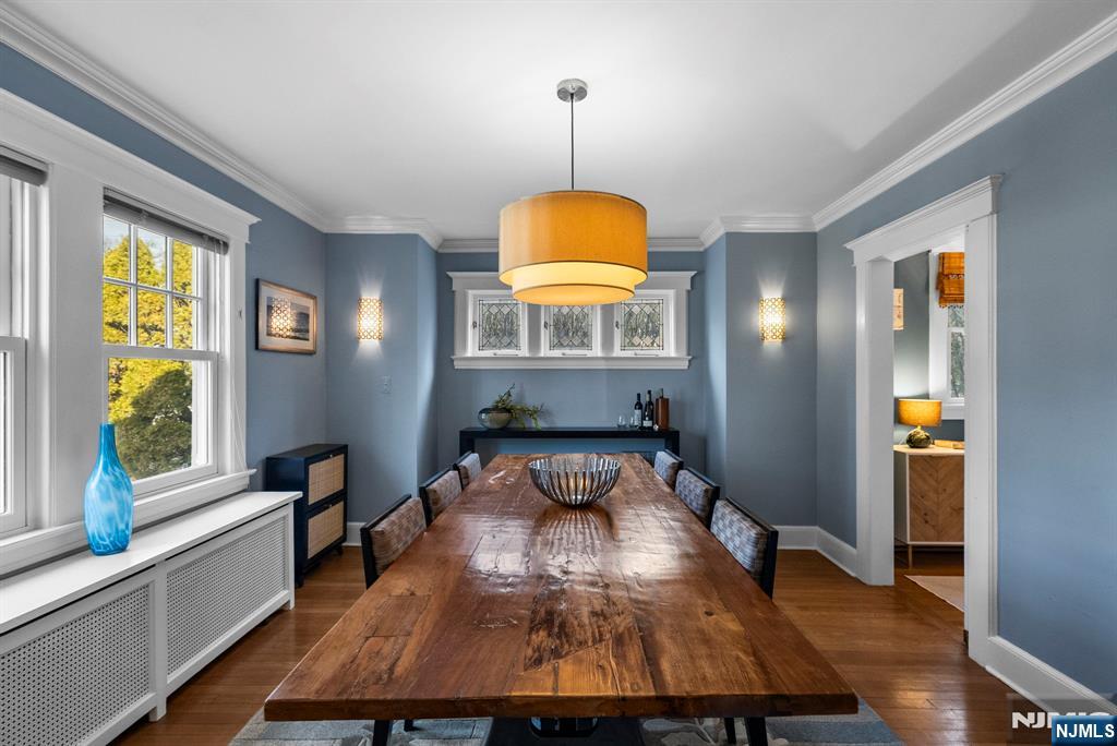 163 Hampton Place Ridgewood, NJ 07450 - Photo 9 of 44