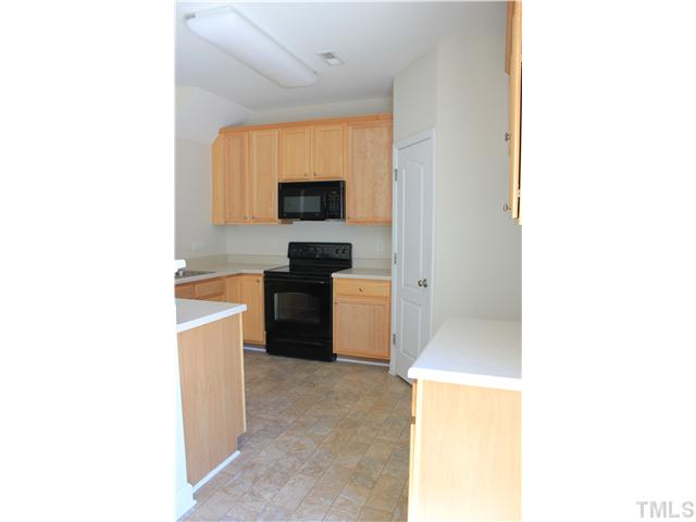 8302 Boca Point Raleigh, NC 27616 - Photo 4 of 23 Gallery Image 4