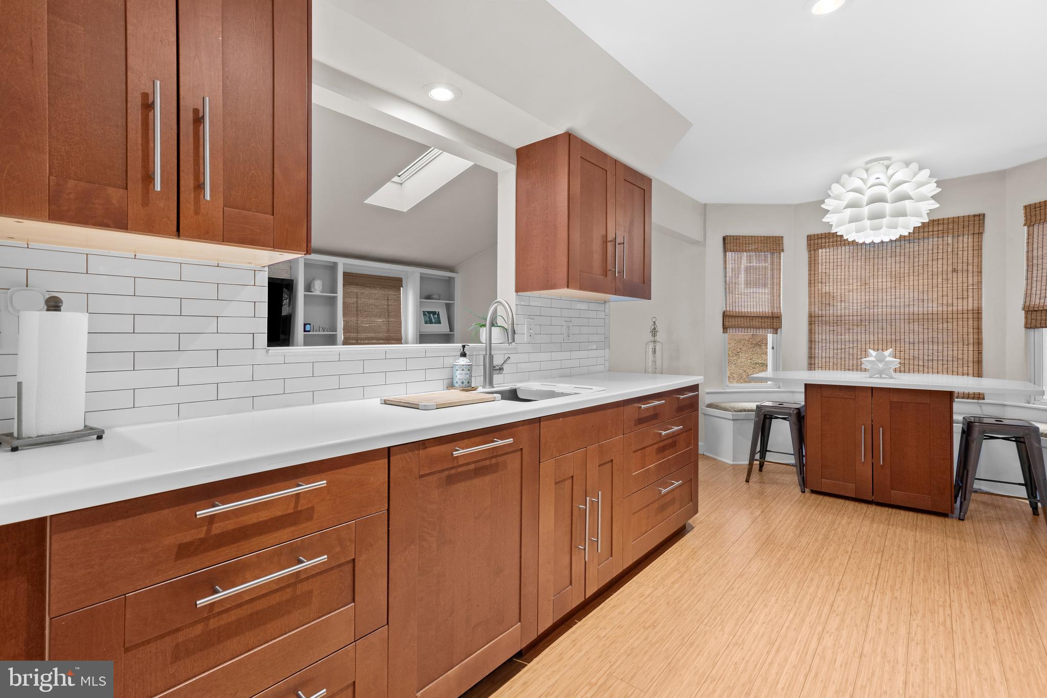 105 South Timber Road Southampton, PA 18966 - Photo 12 of 40 a spacious bathroom with a double vanity sink large mirror and a bathtub