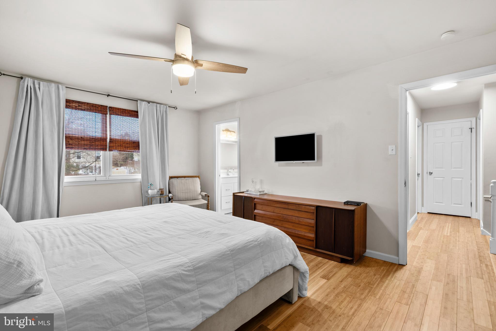 105 South Timber Road Southampton, PA 18966 - Photo 20 of 40 a bedroom with a bed and a flat screen tv