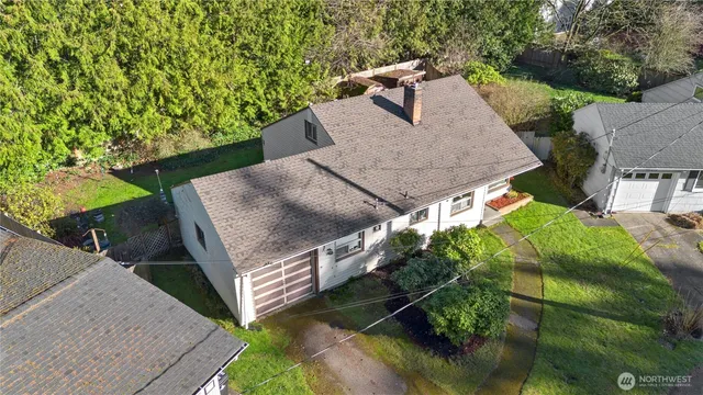 $579,999 | 18016 North Park Avenue North, Shoreline, WA 98133