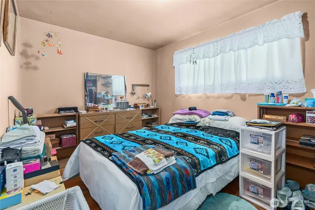 $579,999 | 18016 North Park Avenue North, Shoreline, WA 98133