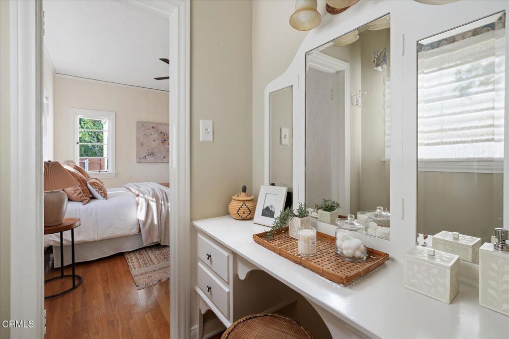 752 Glenview Road Glendale, CA 91202 - Photo 34 of 64 43-Bedroom