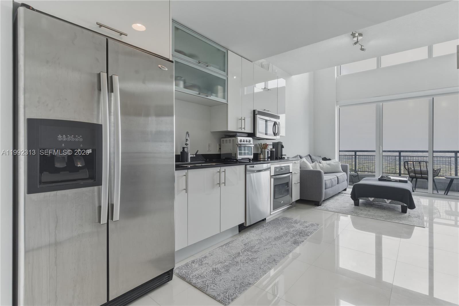 60 Southwest 13th Street, Unit 2805 Miami, FL 33130 - Photo 4 of 32