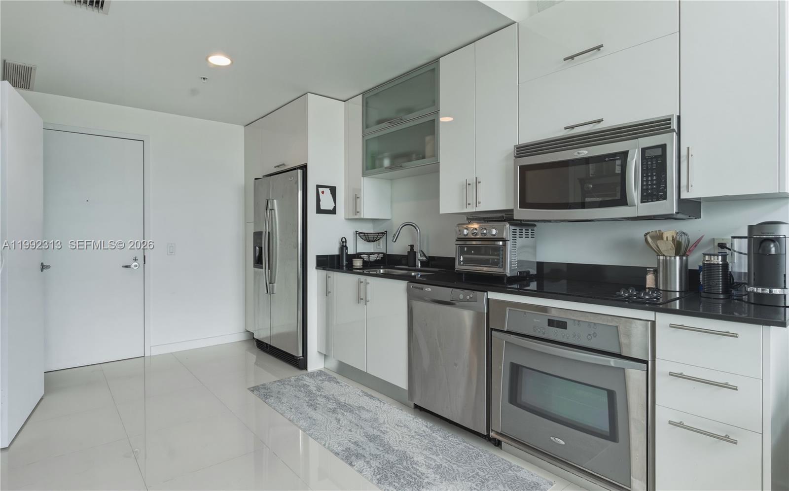 60 Southwest 13th Street, Unit 2805 Miami, FL 33130 - Photo 5 of 32