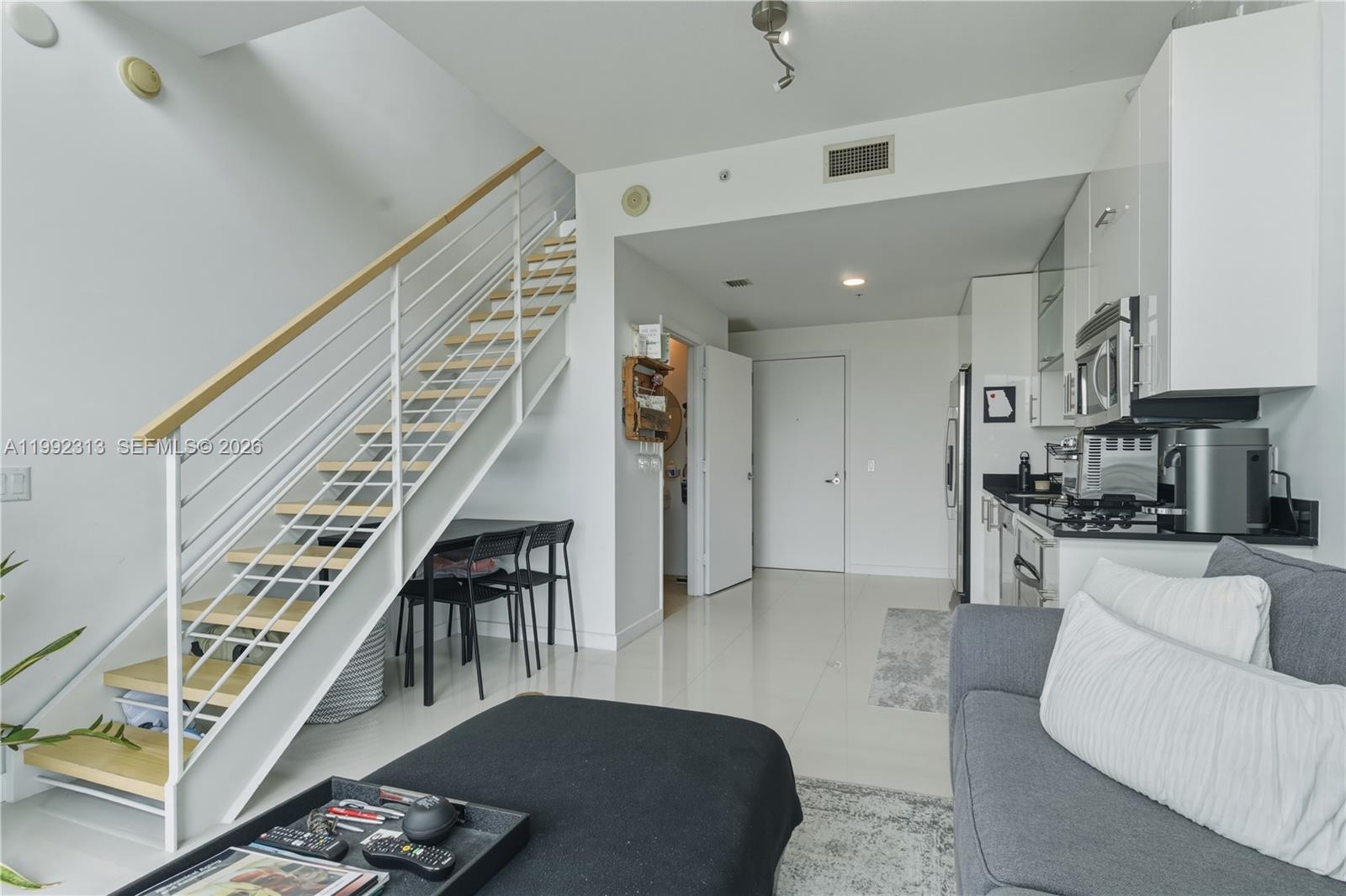 60 Southwest 13th Street, Unit 2805 Miami, FL 33130 - Photo 8 of 32