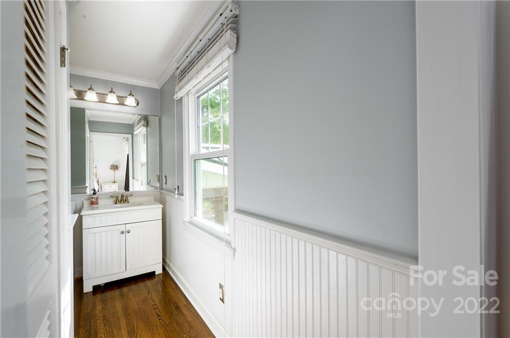 4833 Fairheath Road Charlotte, NC 28210 - Photo 26 of 43 Gallery Image 26