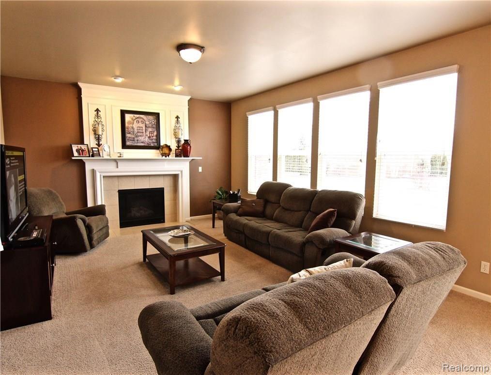 49941 Gracechurch Road Macomb, MI 48044 - Photo 14 of 30 IMG_4226.jpg