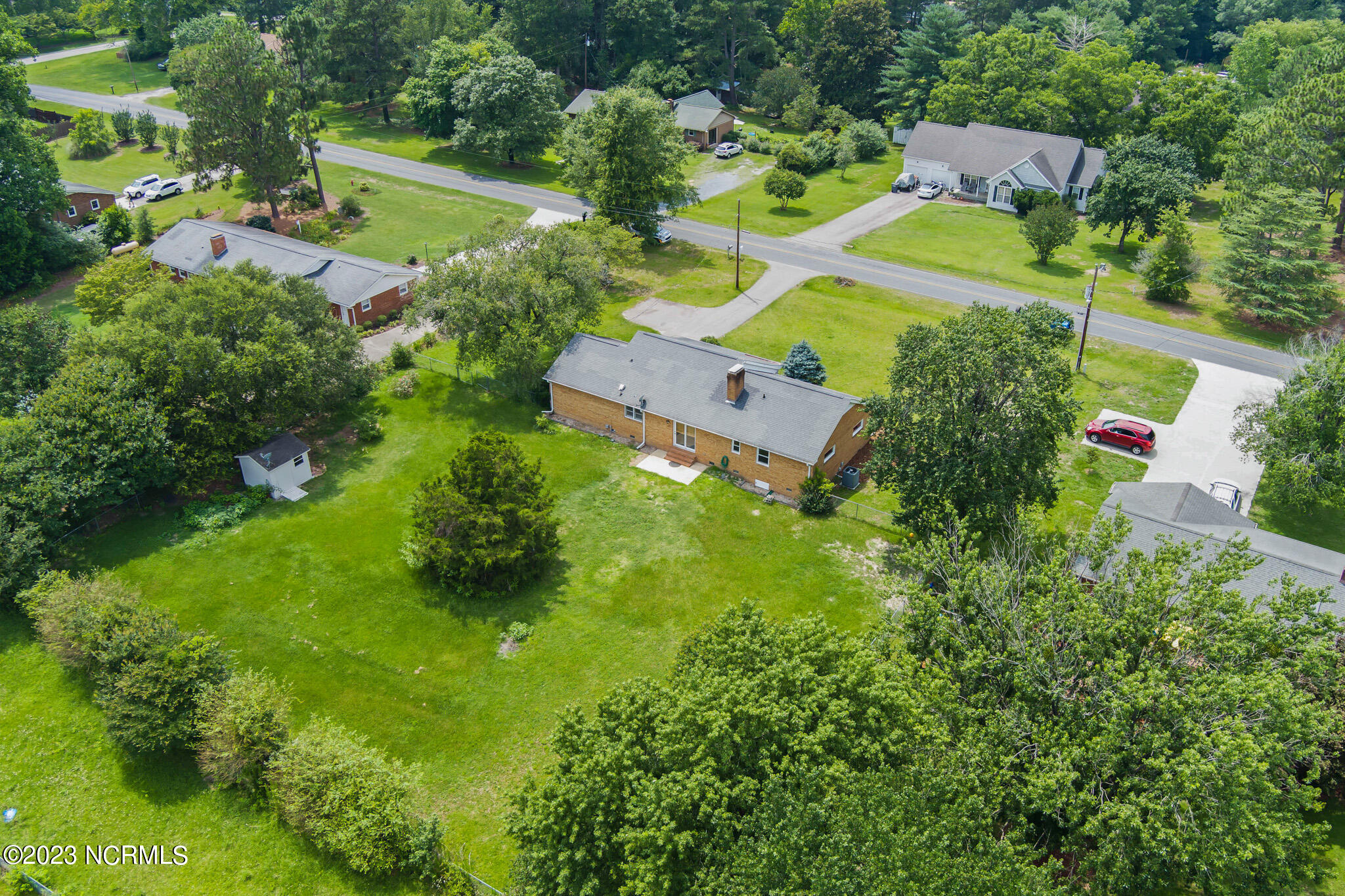 655 Michael Road Whispering Pines, NC 28327 - Photo 3 of 28 197-MAX_0013
