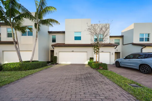 $3,700 | 4787 Navali Drive, Wellington, FL 33467