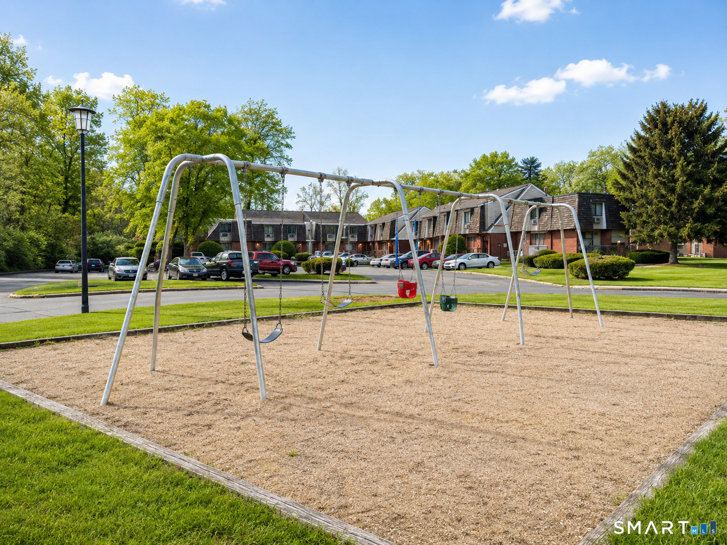 914 High Path Road, Unit 914 Windsor, CT 06095 - Photo 22 of 23 a view of a basketball court