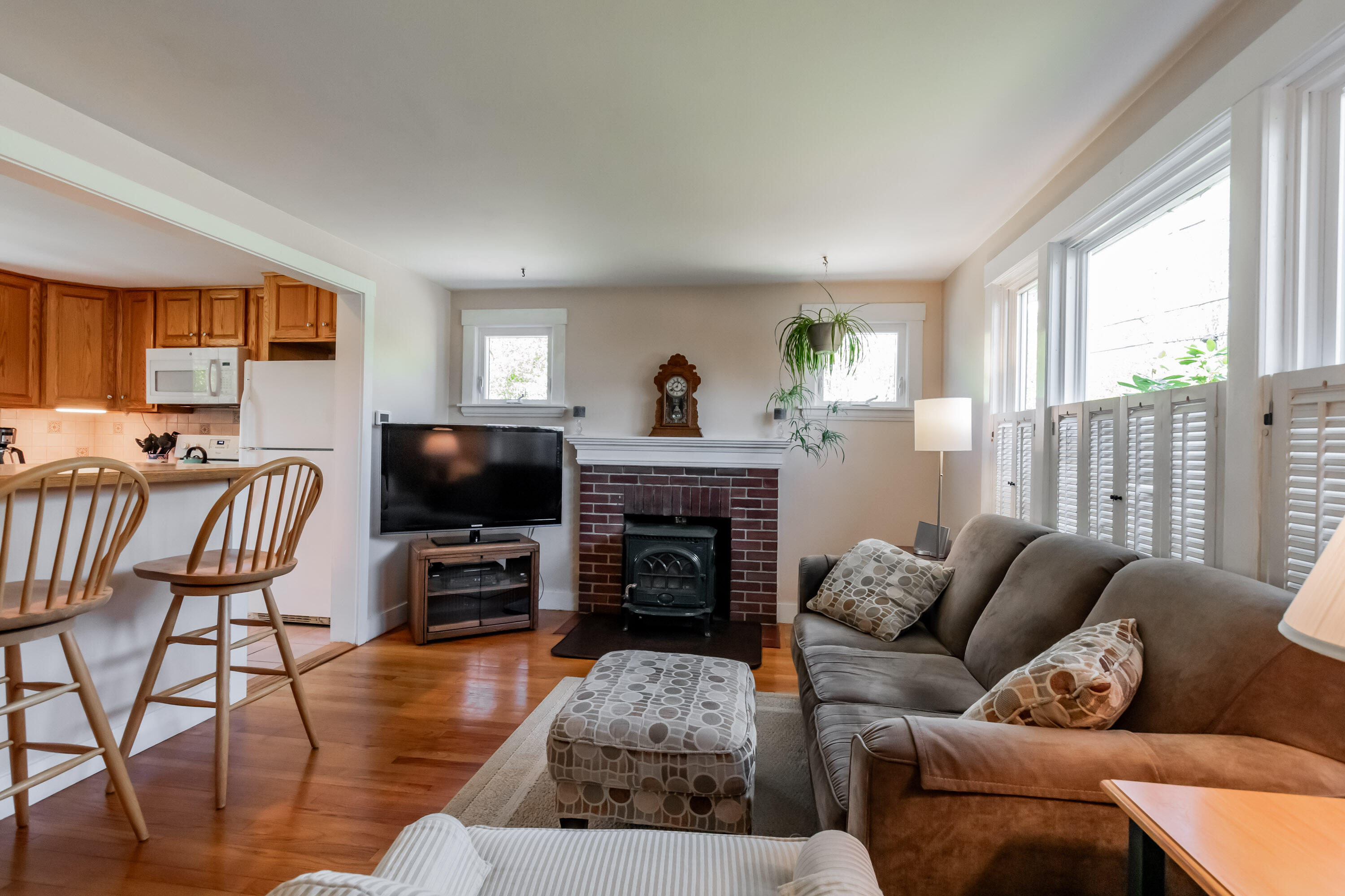 360 Tuttle Road Cumberland, ME 04021 - Photo 6 of 43 20240513ms-81011