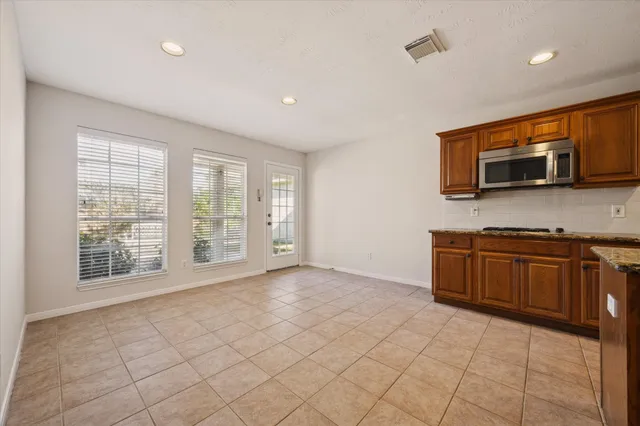 $3,600 | 501 Pine Bluff Drive, Friendswood, TX 77546