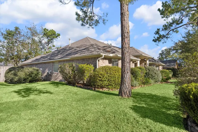 $3,600 | 501 Pine Bluff Drive, Friendswood, TX 77546